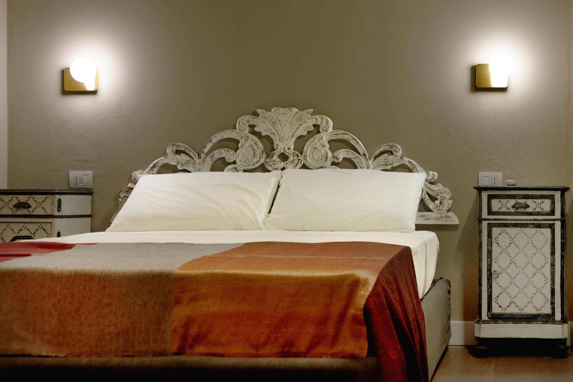 Luce Boutique Hotel Fortunago Exteriör bild