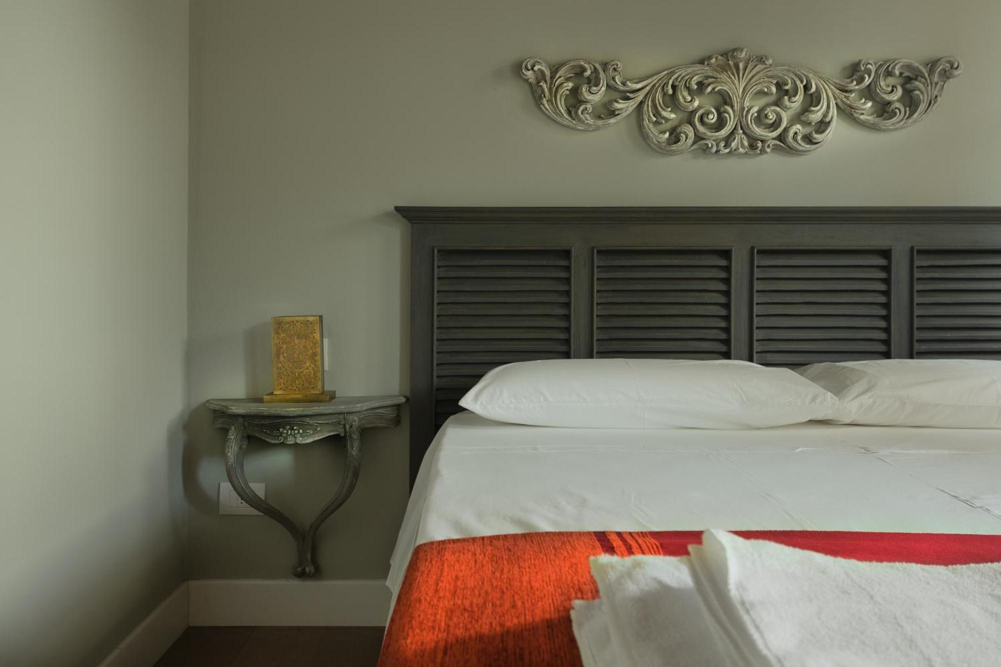 Luce Boutique Hotel Fortunago Exteriör bild